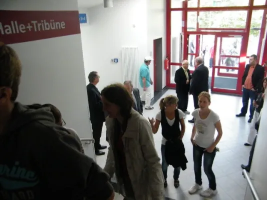 001-Feierliche Übergabe der neuen Halle