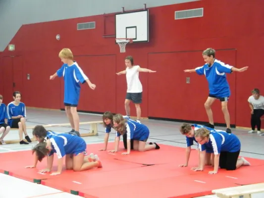 001-Feierliche Übergabe der neuen Halle