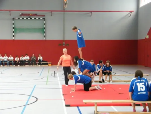 001-Feierliche Übergabe der neuen Halle