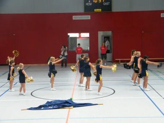 001-Feierliche Übergabe der neuen Halle