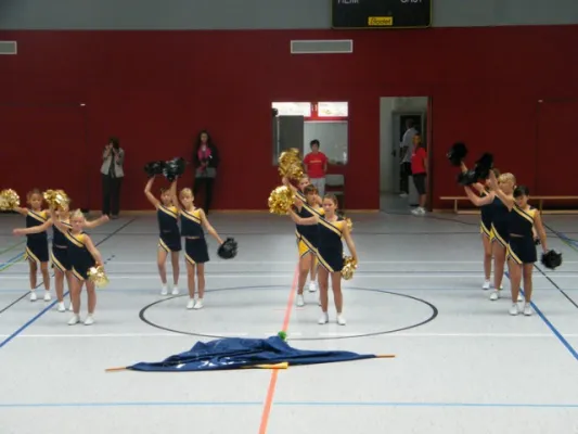 001-Feierliche Übergabe der neuen Halle