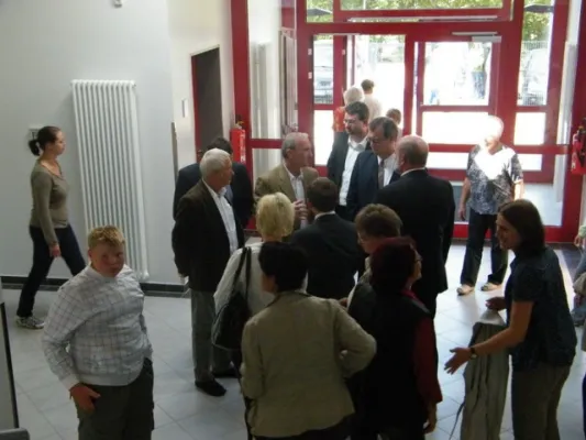 001-Feierliche Übergabe der neuen Halle