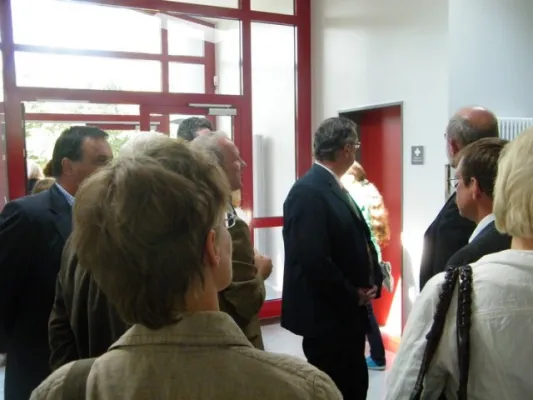 001-Feierliche Übergabe der neuen Halle