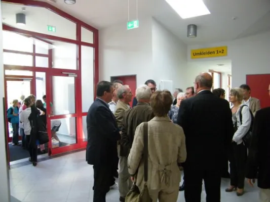 001-Feierliche Übergabe der neuen Halle