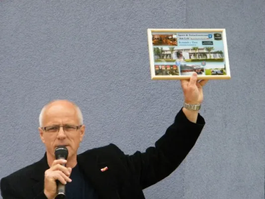 002-Namensgebung neue Turnhalle am 14.06.13