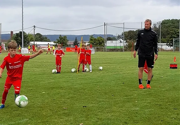 Fußballcamp mit Guido Buchwald