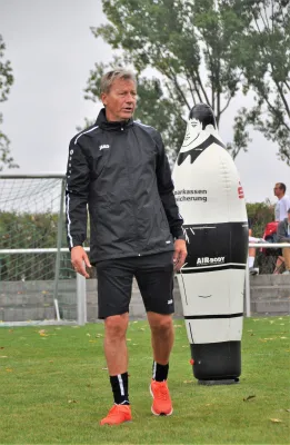 Fußballcamp mit Guido Buchwald